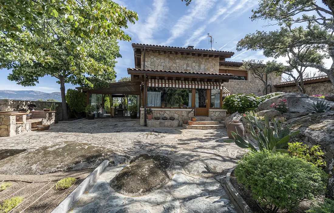 Chalet independiente en venta en Fresnedillas de la Oliva - imagen 3