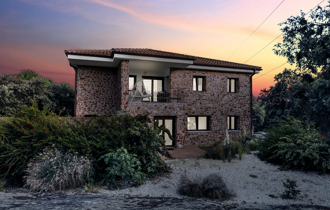 Chalet independiente en venta en Hoyo de Manzanares - imagen 2