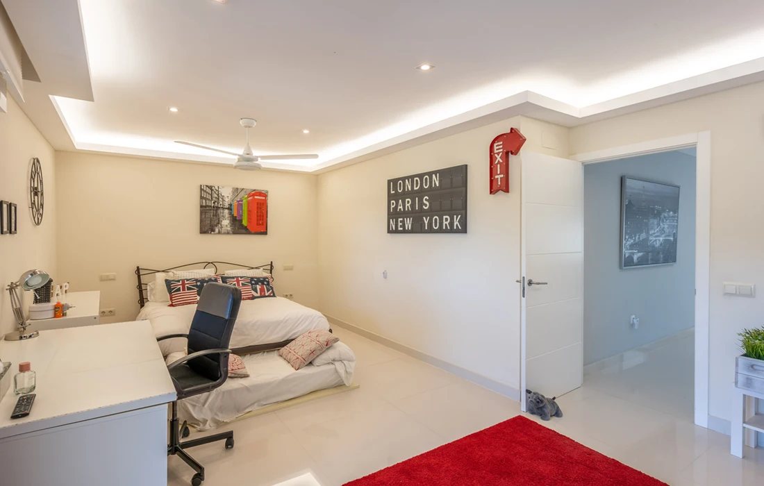 Chalet independiente en venta en Hoyo de Manzanares - imagen 9
