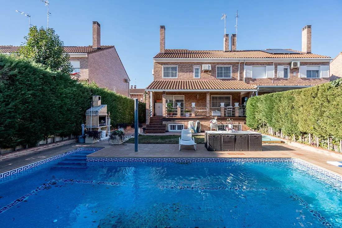 Chalet pareado en venta en Villanueva de la Cañada, Madrid - imagen 3