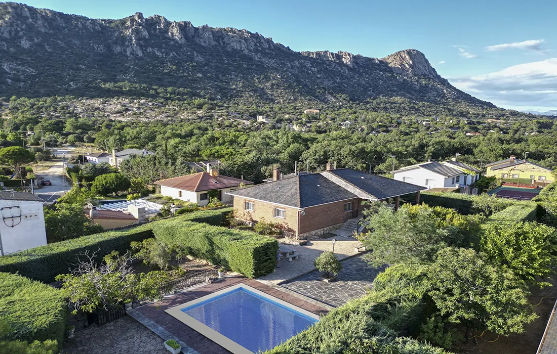 Fantástico Chalet en venta en La Cabrera, Madrid. · vivienda en venta en Madrid · Yolanda González