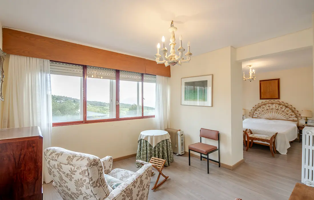 Casa Savoye: Una Residencia Única en Reajo del Roble, Navacerrada - imagen 15