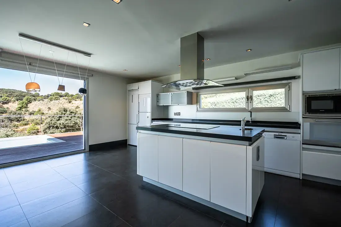 Chalet de Diseño Exclusivo en Las Rozas - imagen 5