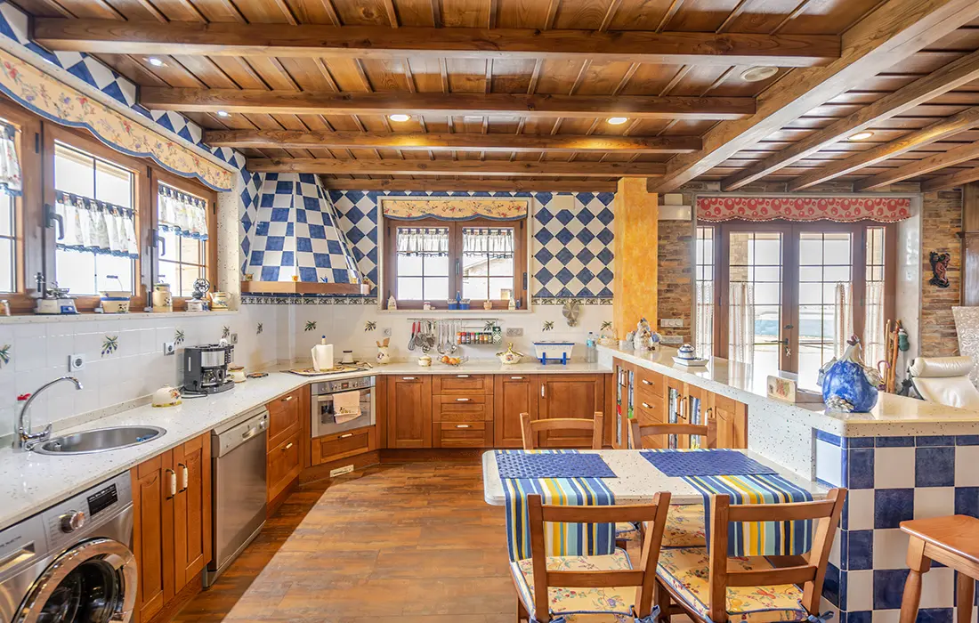Chalet de Lujo en venta en Castropol, Asturias. - imagen 5