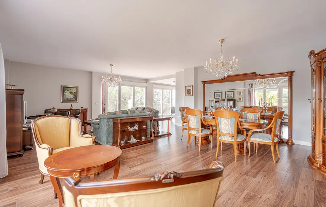 Chalet Independiente de Lujo en Venta en El Bosque, Madrid - imagen 10