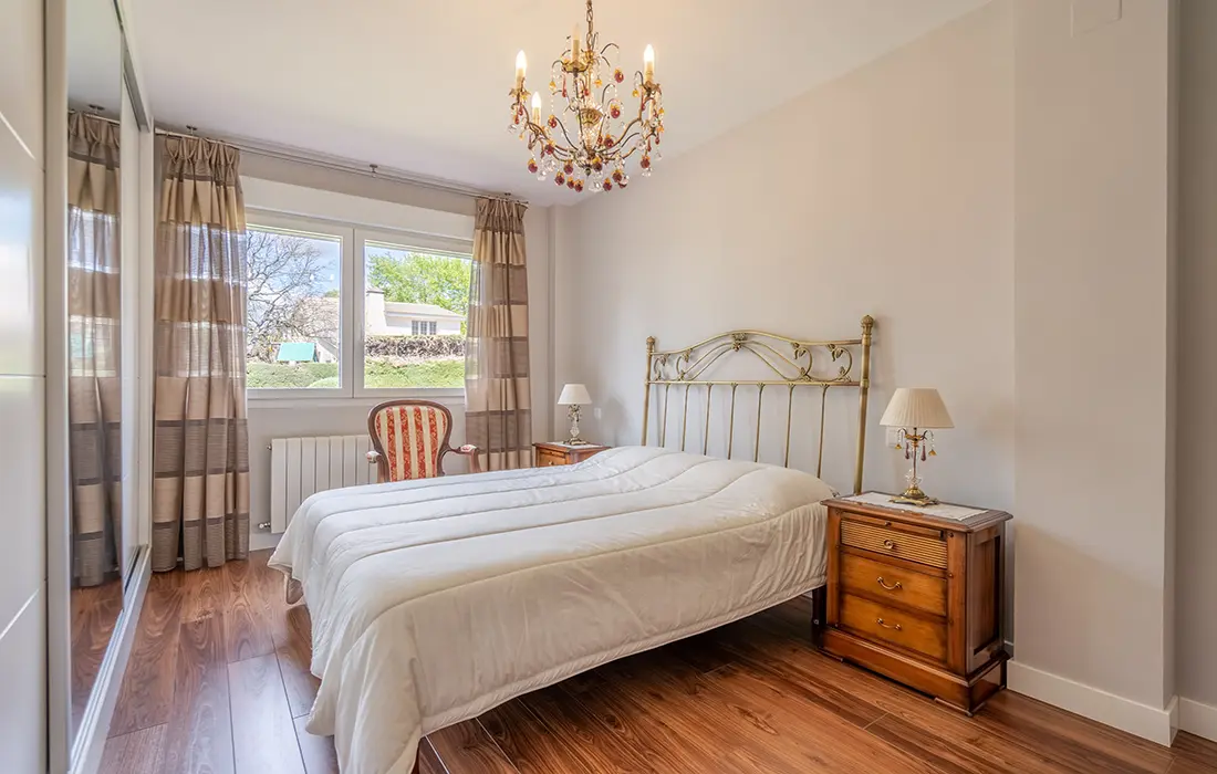 Chalet Independiente de Lujo en Venta en El Bosque, Madrid - imagen 17