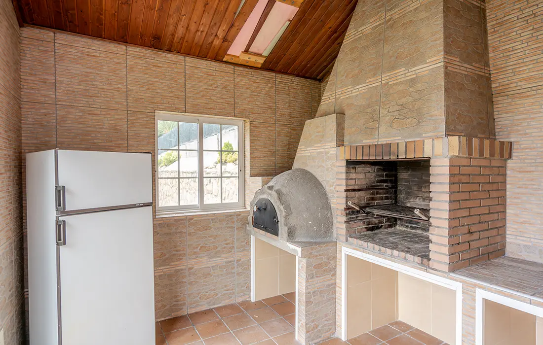 Chalet Independiente de Lujo en Venta en El Bosque, Madrid - imagen 19