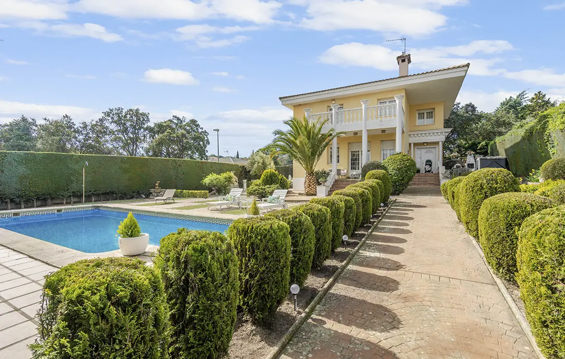 Chalet independiente en venta en Los Peñascales. · vivienda en venta en Madrid · Yolanda González
