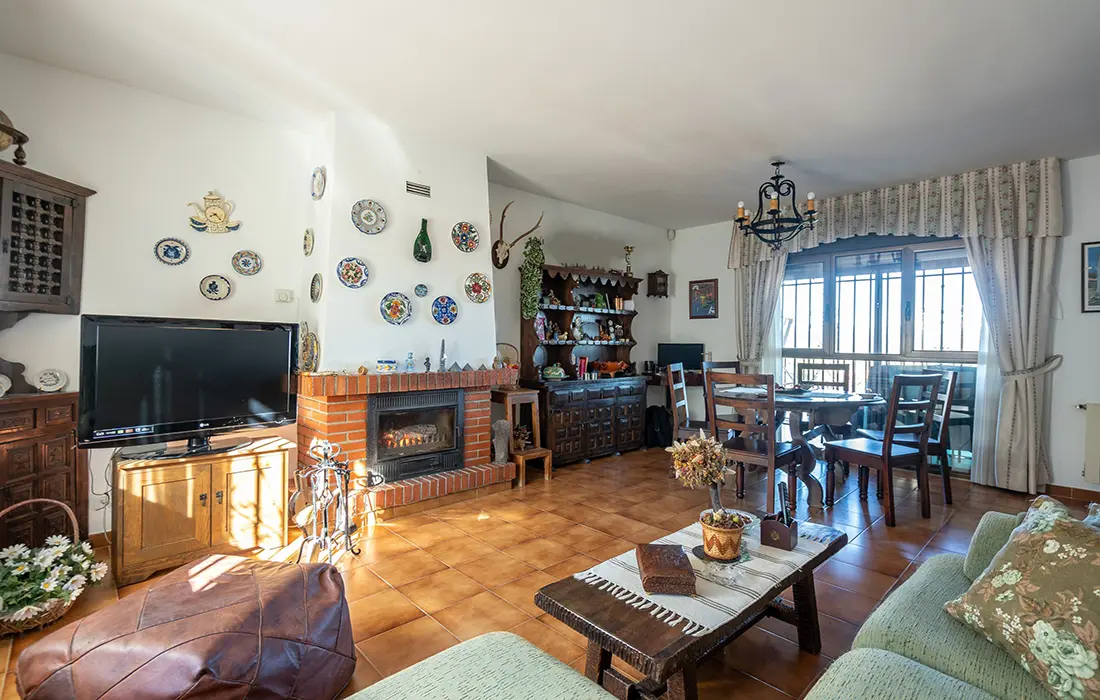 Chalet Independiente en Venta en Navalagamella, Madrid - imagen 3