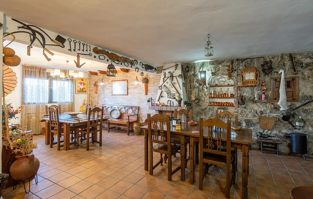 Chalet Independiente en Venta en Navalagamella, Madrid - imagen 35