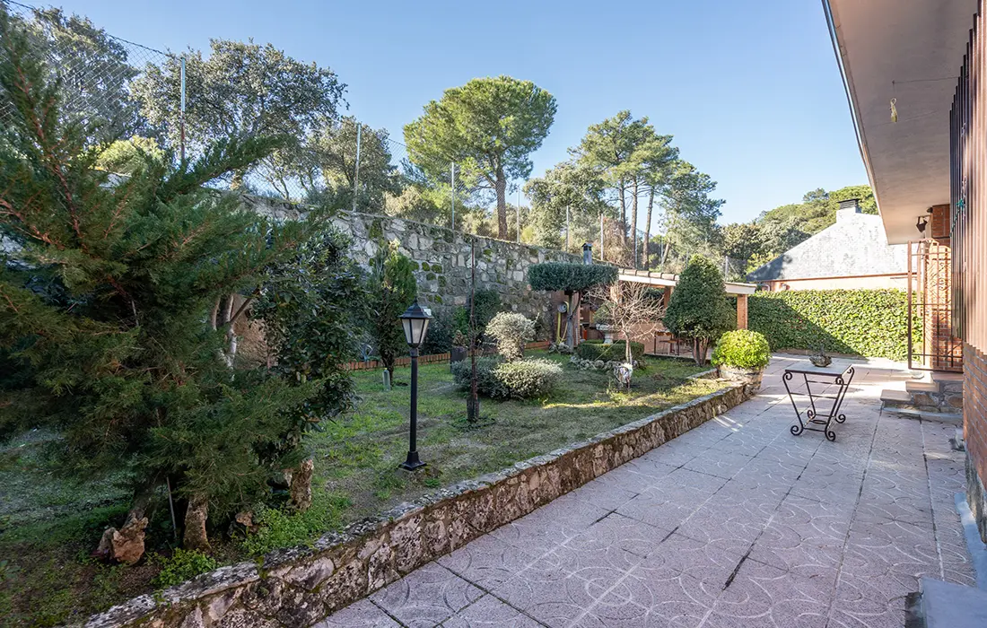 Chalet Independiente en Venta en Navalagamella, Madrid - imagen 41