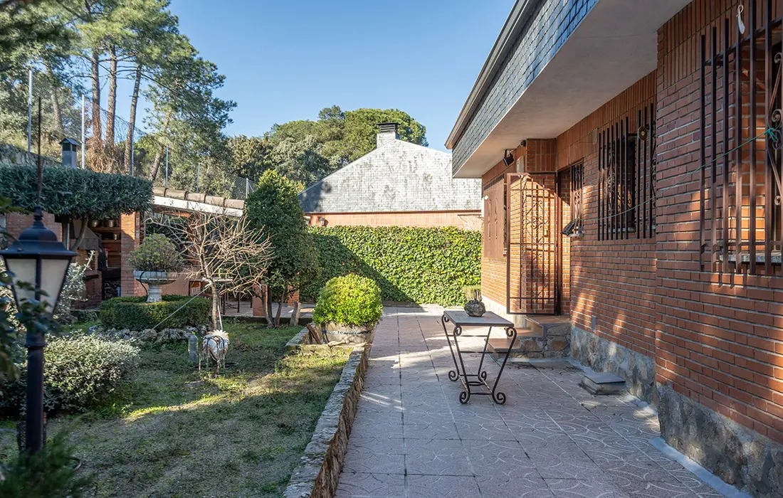 Chalet Independiente en Venta en Navalagamella, Madrid - imagen 42