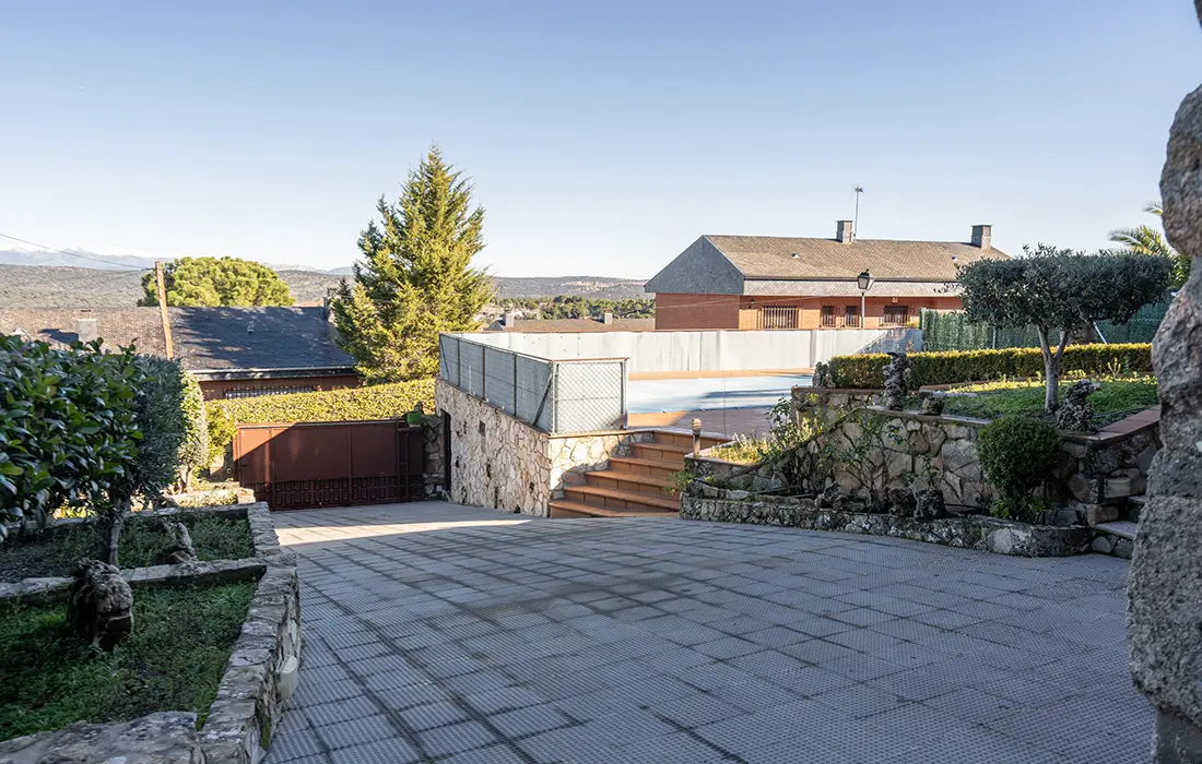 Chalet Independiente en Venta en Navalagamella, Madrid - imagen 46