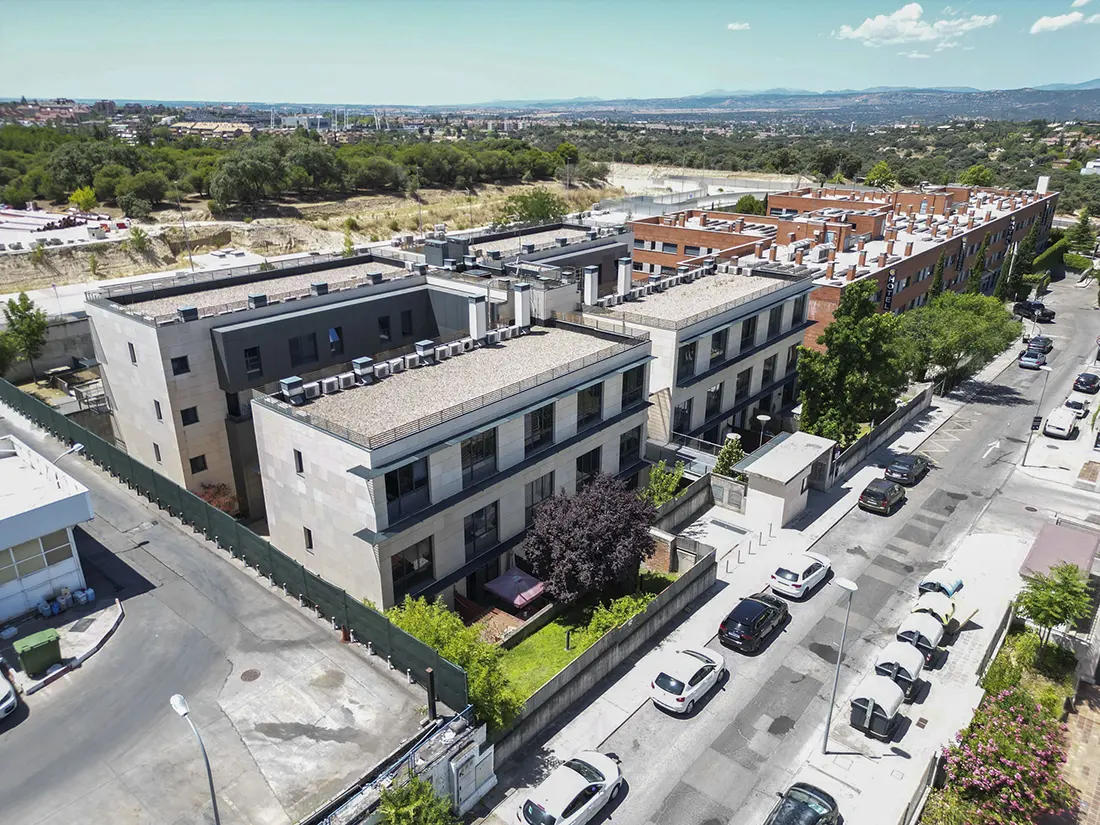 Estudio tipo loft en Las Rozas, Madrid. - imagen 24