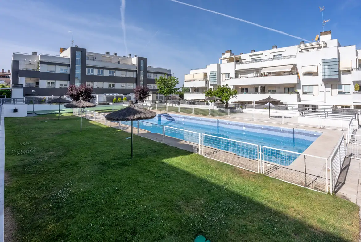 Piso en venta en Av. Lazarejo, Las Rozas. - imagen 3
