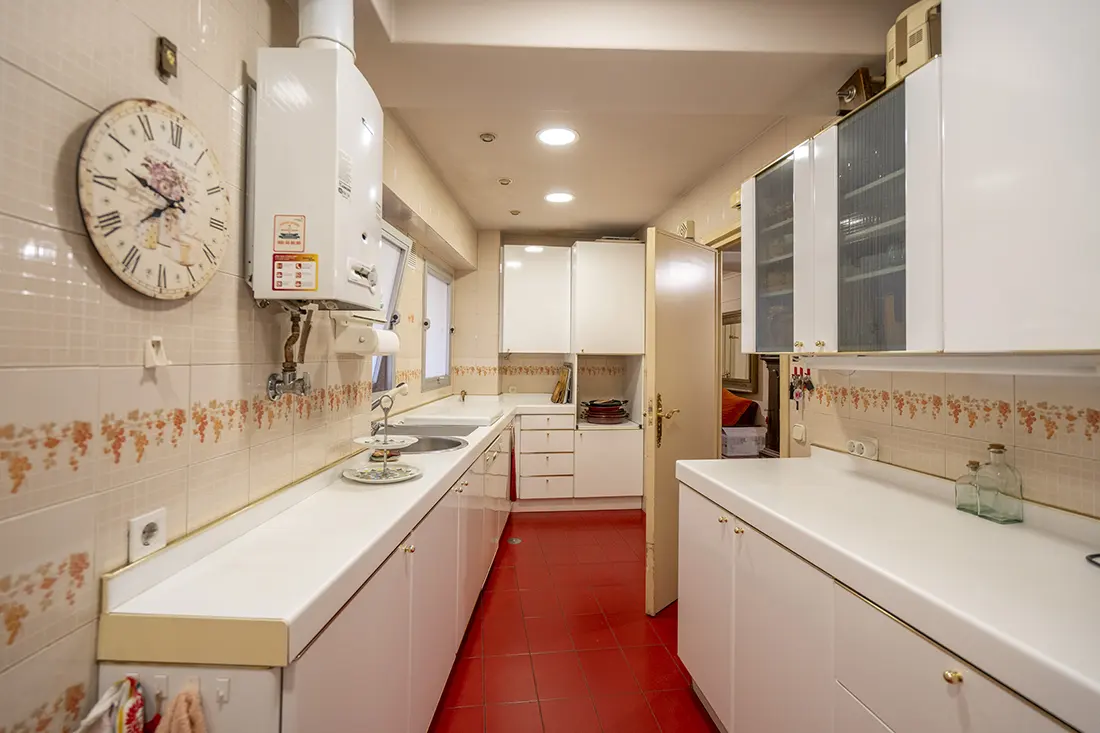 Piso en venta en calle de Guzmán el Bueno - imagen 6