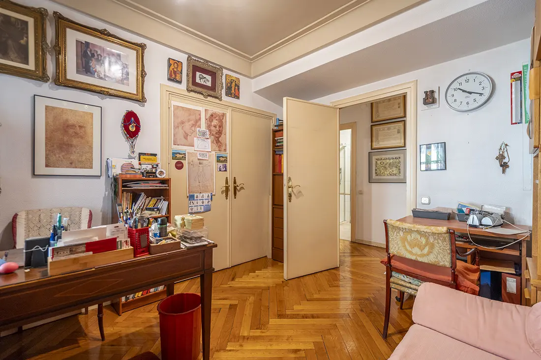Piso en venta en calle de Guzmán el Bueno - imagen 21