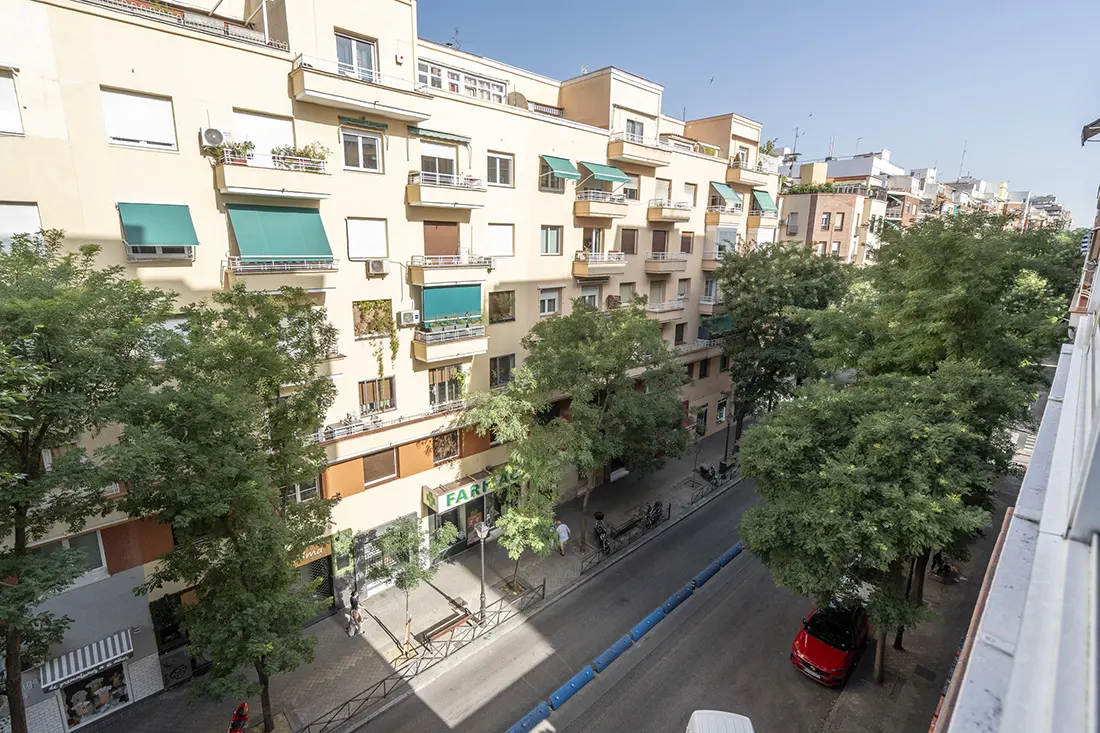 Piso en venta en calle de Guzmán el Bueno - imagen 35