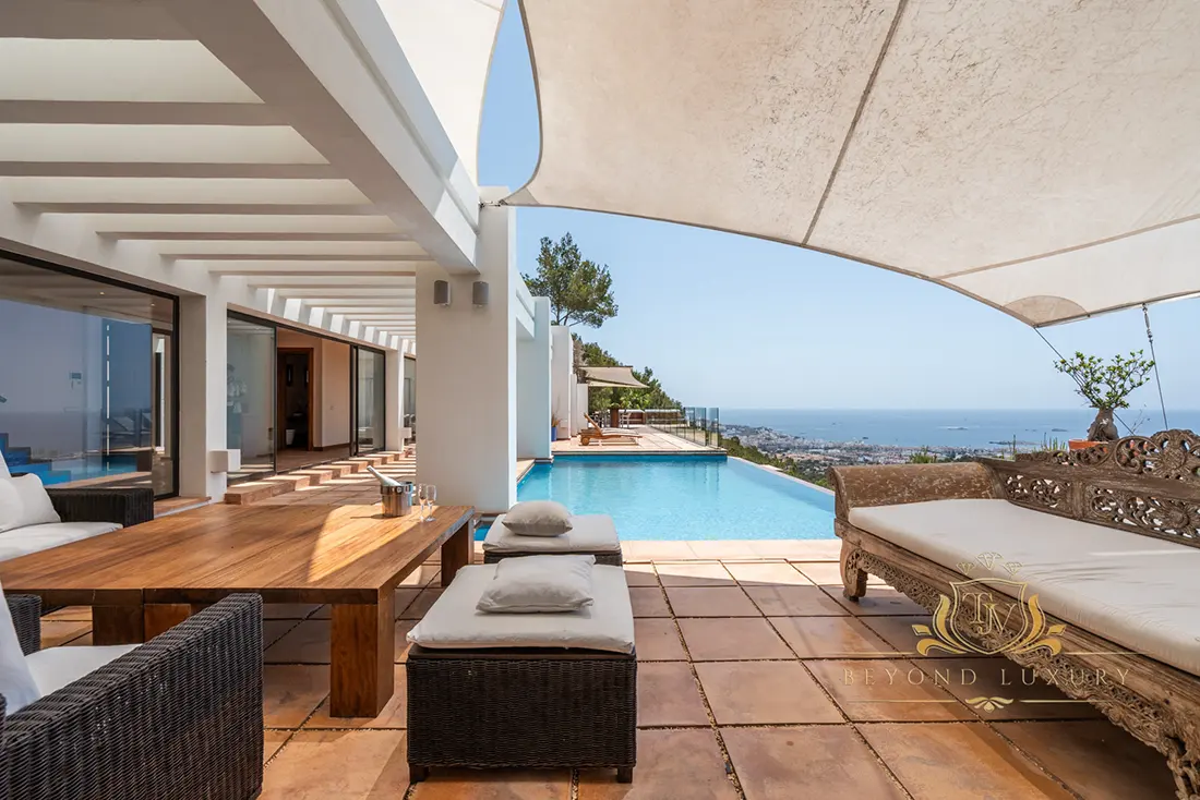 Villa de lujo con vistas al mar en Ibiza - imagen 6