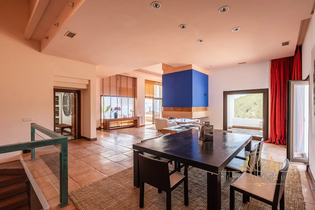 Villa de lujo con vistas al mar en Ibiza - imagen 17