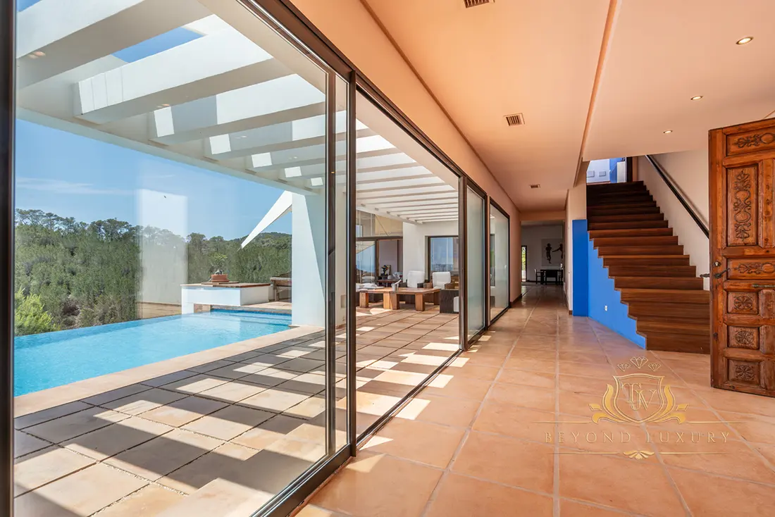 Villa de lujo con vistas al mar en Ibiza - imagen 18