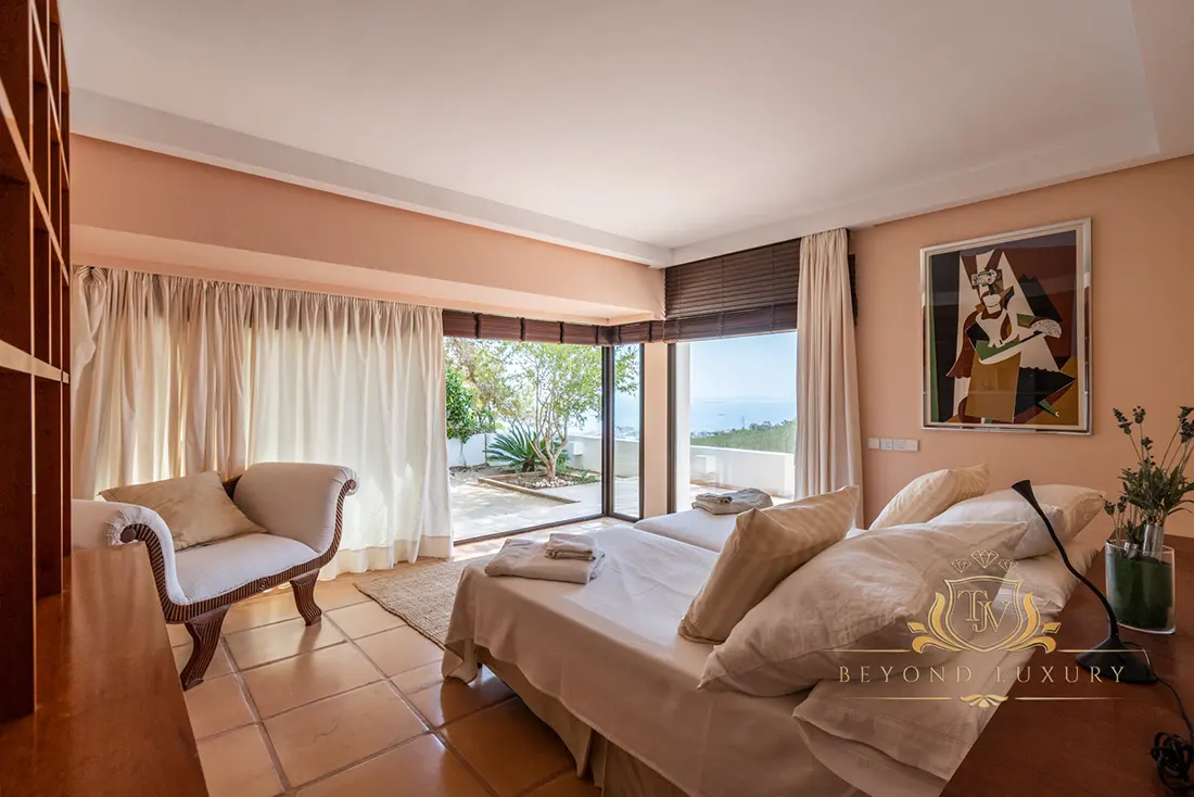 Villa de lujo con vistas al mar en Ibiza - imagen 22