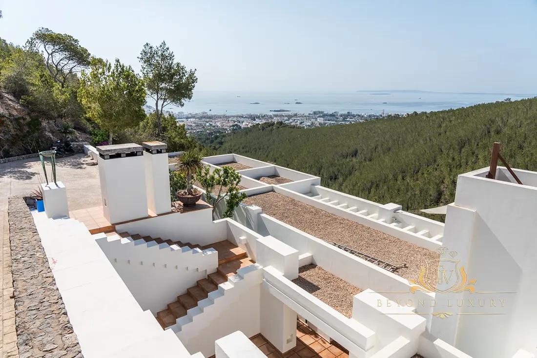 Villa de lujo con vistas al mar en Ibiza - imagen 47