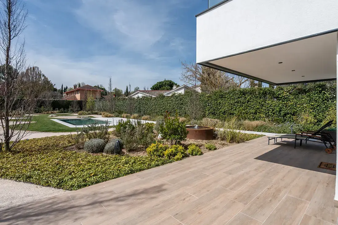 Villa de lujo en Villafranca con piscina y jardín privado - imagen 4