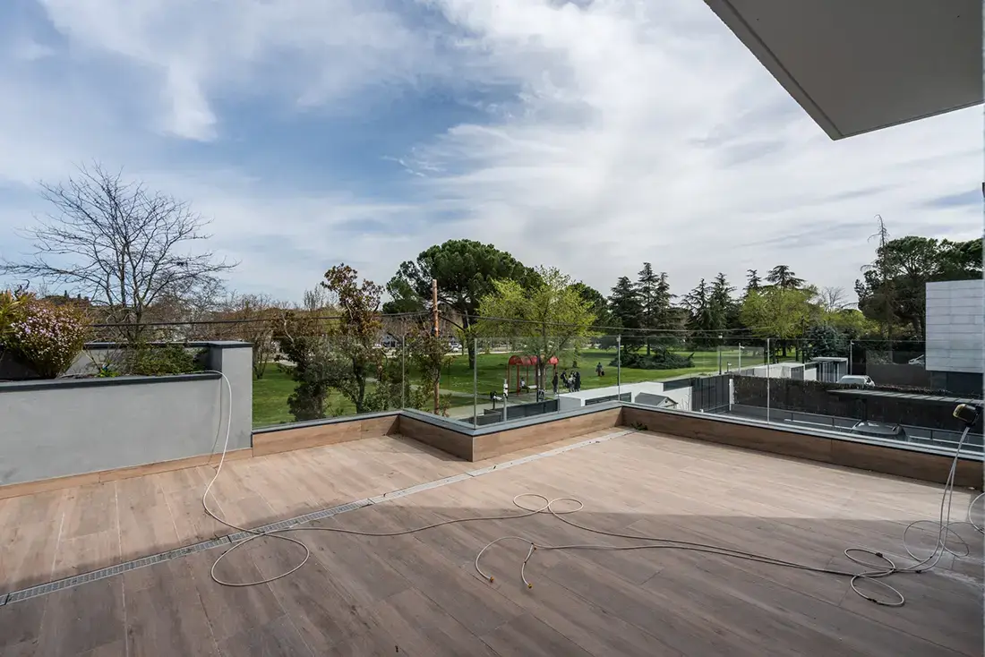 Villa de lujo en Villafranca con piscina y jardín privado - imagen 5
