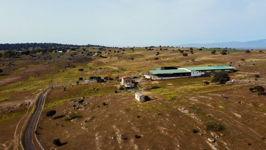 Finca rústica para hípica con vistas a la Sierra de Guadalupe, casi 11 hectáreas - imagen 4
