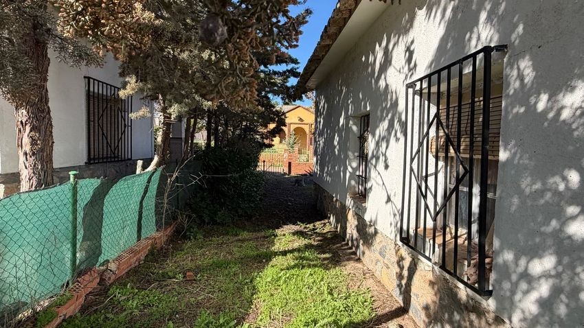 Chalet con encanto frente a las Lagunas de Villafranca, Reserva de la Biosfera - imagen 23