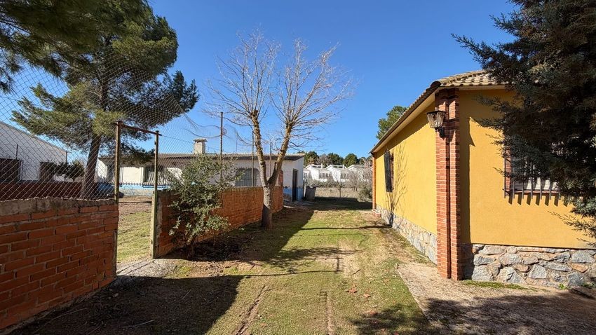 Finca con dos viviendas y jardín en pleno corazón de las Lagunas de Villafranca, Reserva de la Biosfera - imagen 54
